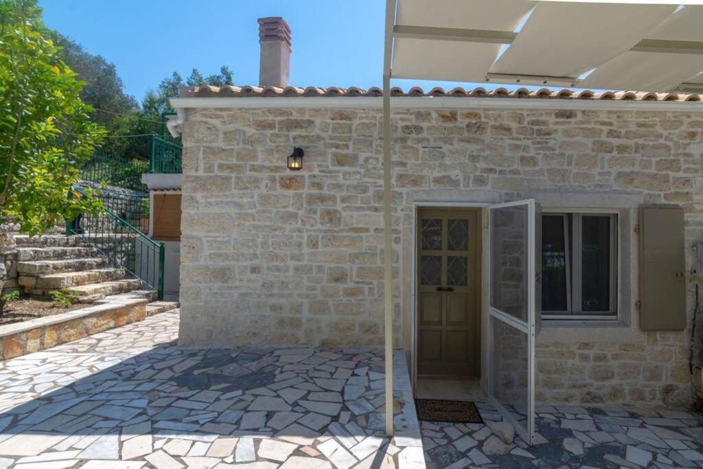 Thanos Cottage Vlachopoulatika ภายนอก รูปภาพ